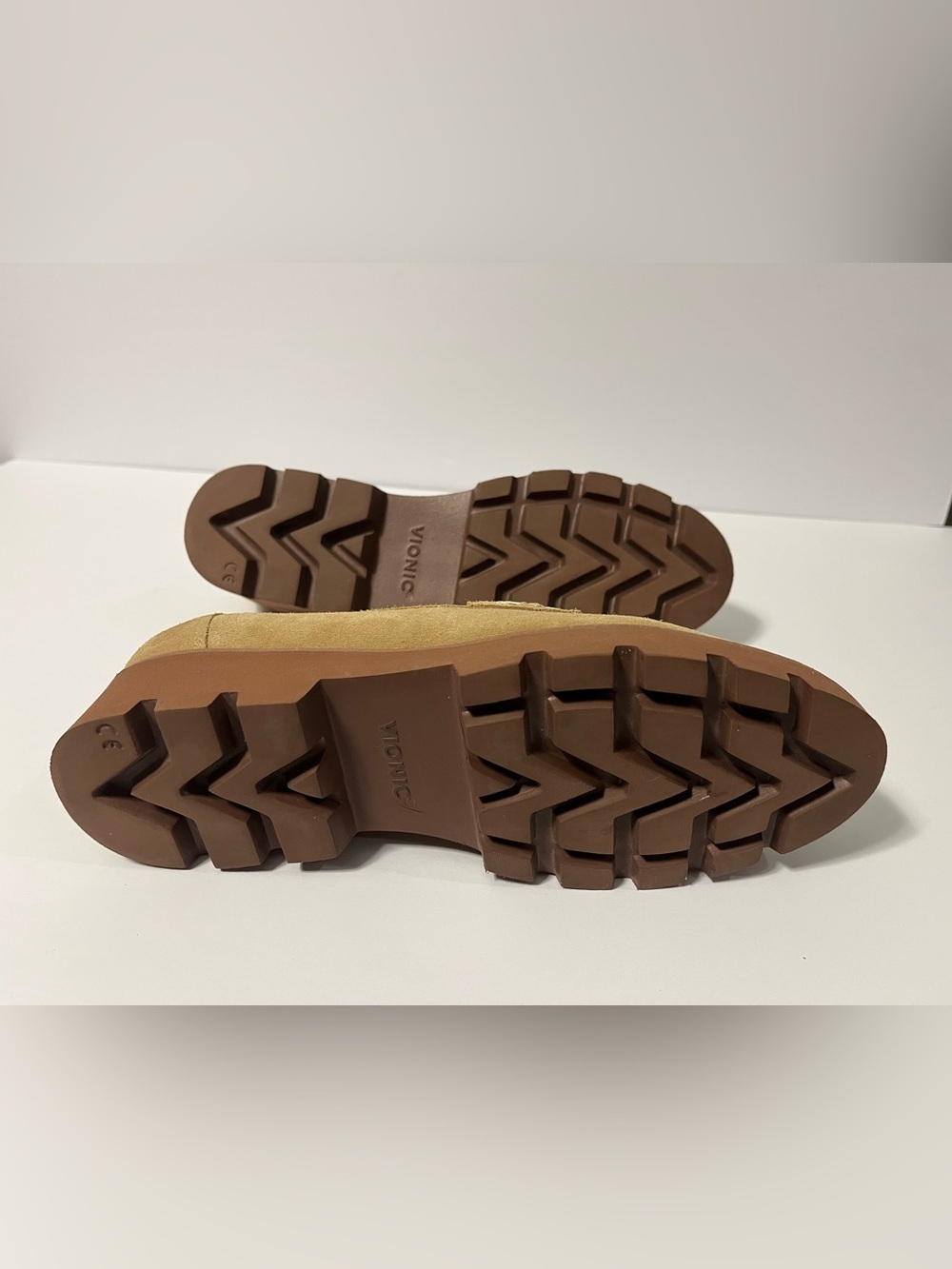 Vionic Eloide Nubuck Brown Suede Leather Loafers Womens 7 Chunky Lug Sole Preppy - Picture 9 of 11